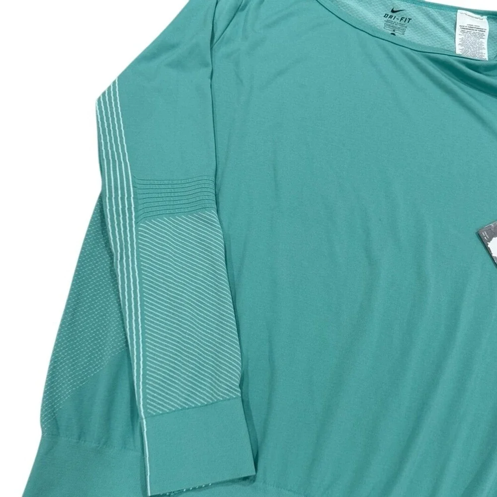 Nike Womens Dri Fit‎ Training Long Sleeve Top Aqua Size Large